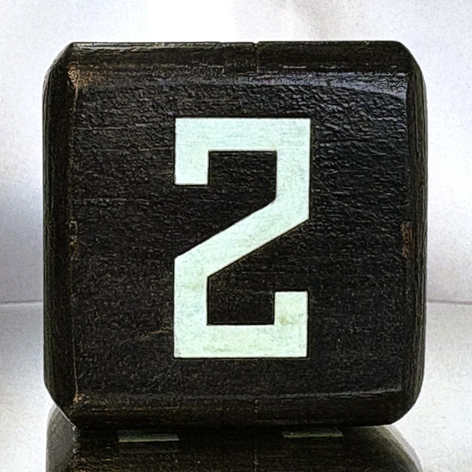 Artful Board Cube - CRIMSON & APRICOT with Stick Font - Backgammon Doubling Cube - Image 2 of 4