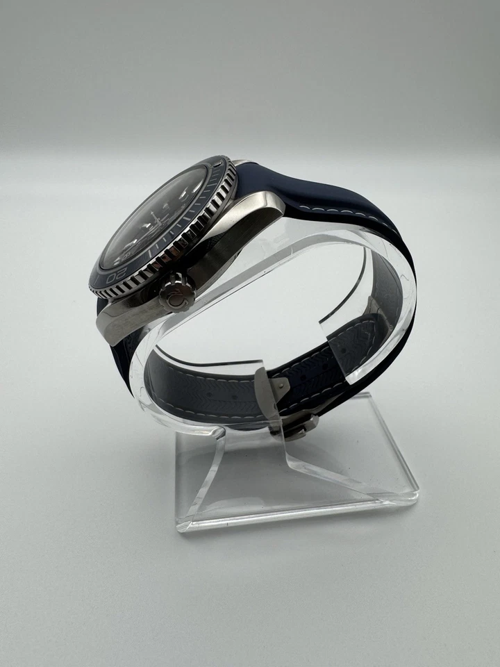 2024 Omega Seamaster Planet Ocean 600M 42MM Blue Dial Rubber Strap - Image 3 of 4