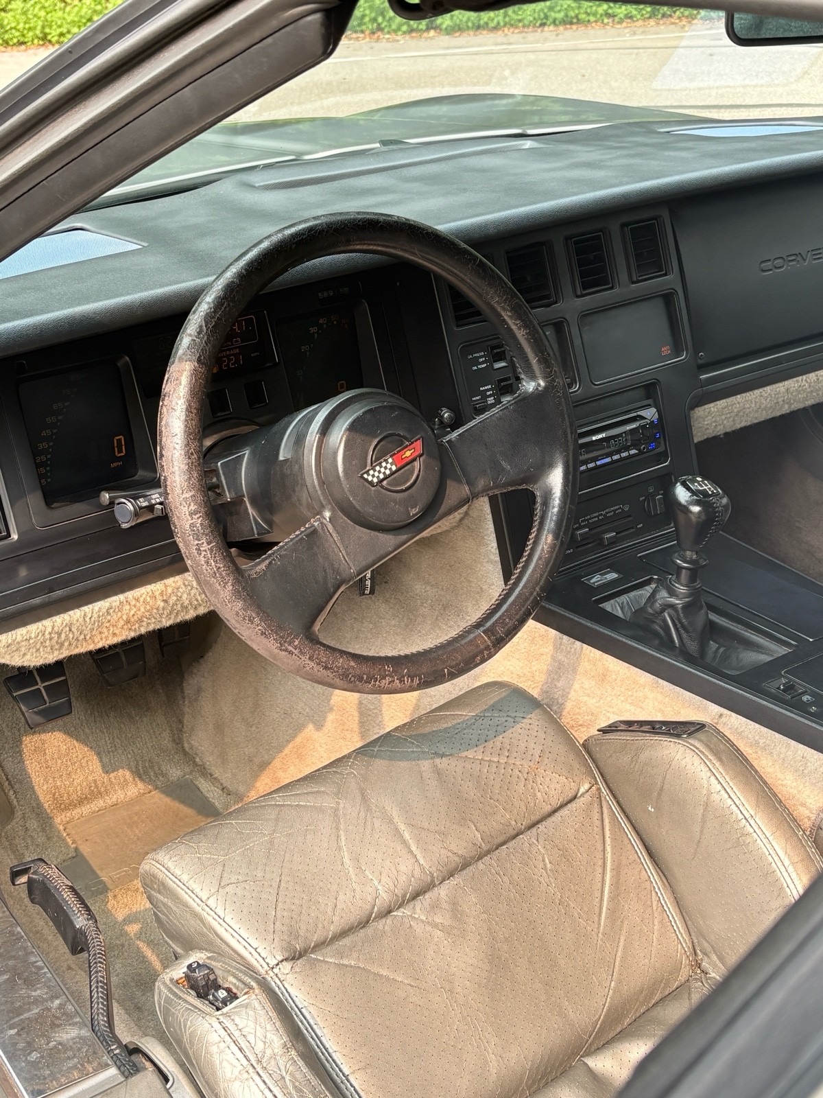 1986 Grey Chevrolet Corvette   | C4 Corvette Photo 8