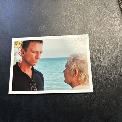 B4d  James Bond Archives Casino Royale 2014 007 #041 Daniel Craig Judy Dench M