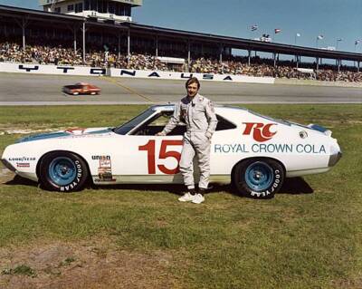 George Follmer Finished Midpack In The 1974 Daytona 500 1974 OLD PHOTO