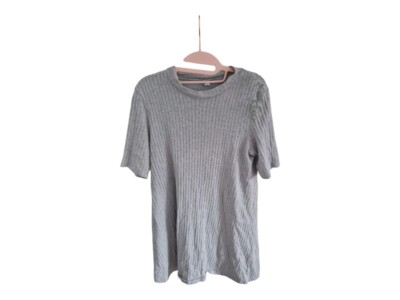 UNIQLO Shirt Gr 38 M Ripp Sommershirt Tee 3D Basic Sommer Longshirt Grau Y2k