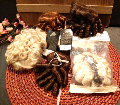 5 VINTAGE DOLL WIGS Assorted Erika , IMSO  New