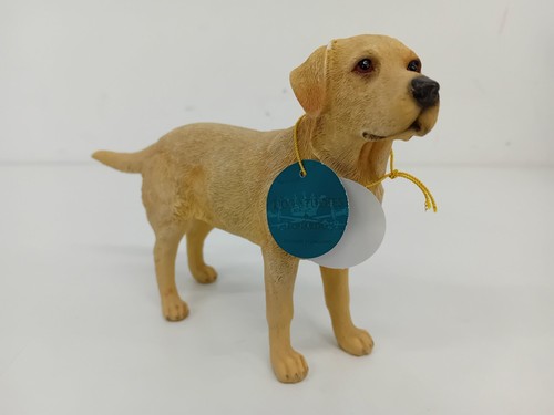 LEONARDO Labrador Retriever Figurine by Lesser & Pavey Collectable - A374