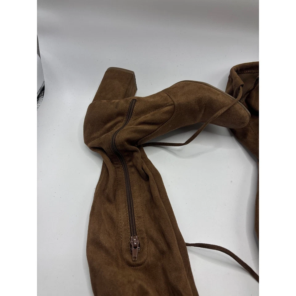 Forever 21 Botas Marrón Gamuza Sobre la Rodilla Gruesas Tacón Bloque Con Cordones Cremallera Lateral Foto 4 de 4
