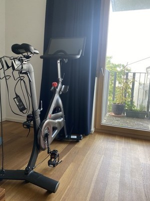 PELOTON Bike - Kaum Gebraucht