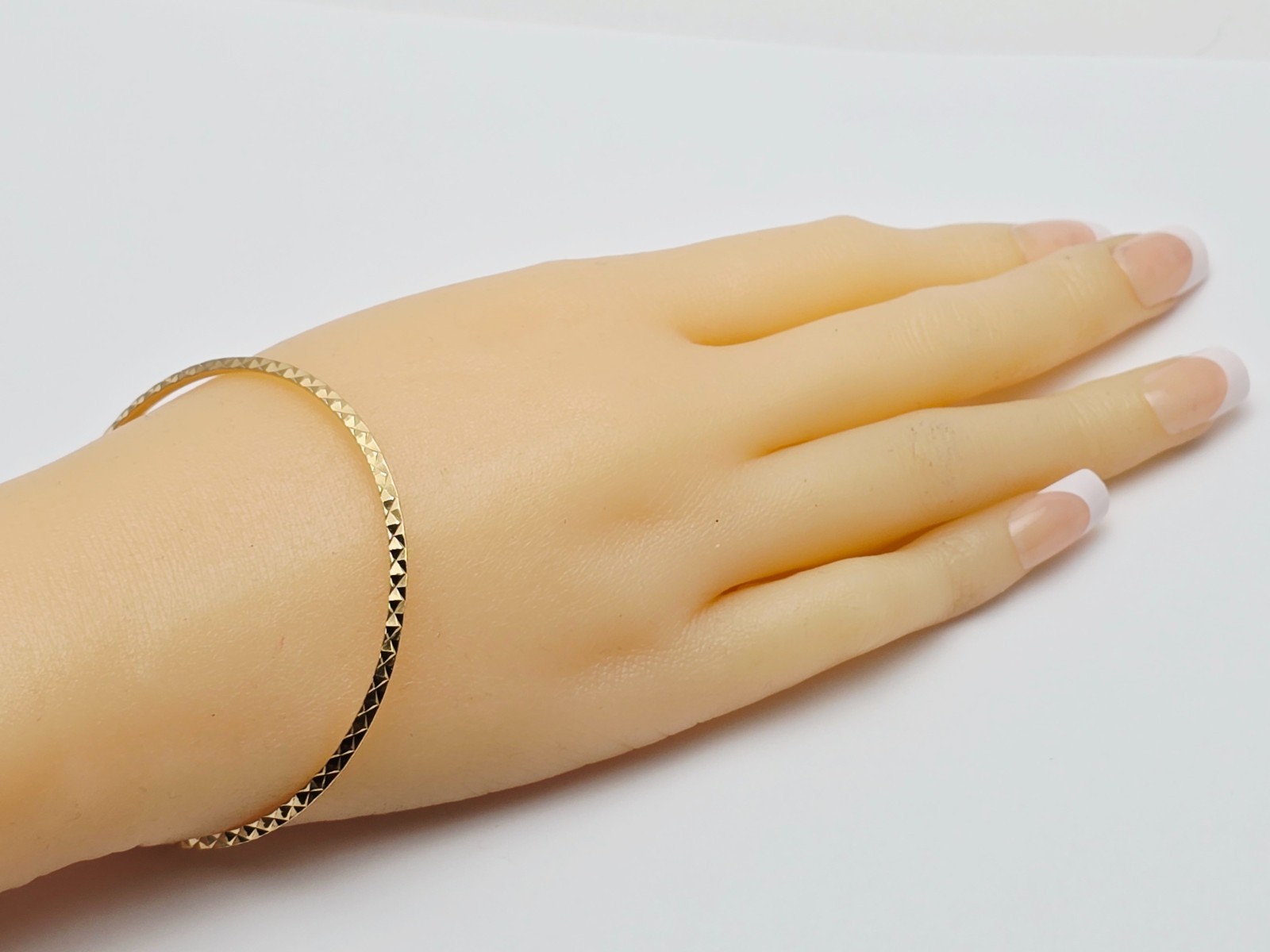 Unique 17K Solid Yellow Gold Designer Diamond Cut… - image 8