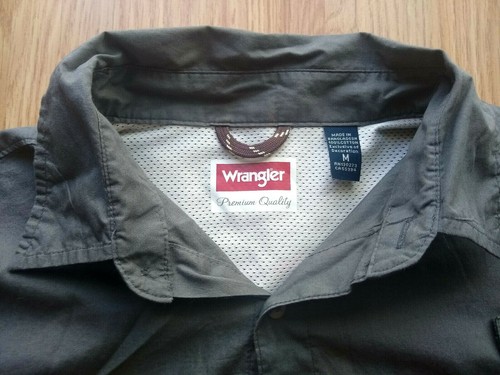 Camisa Wrangler Para Hombre Gris Mediana Manga Corta Botón Delantero - Imagen 3 de 5