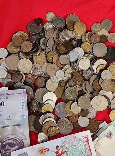 2 Pound Mixed World Coins & Tokens + 25 Foreign Banknote Unc Lot Free Shipping - Picture 3 of 3