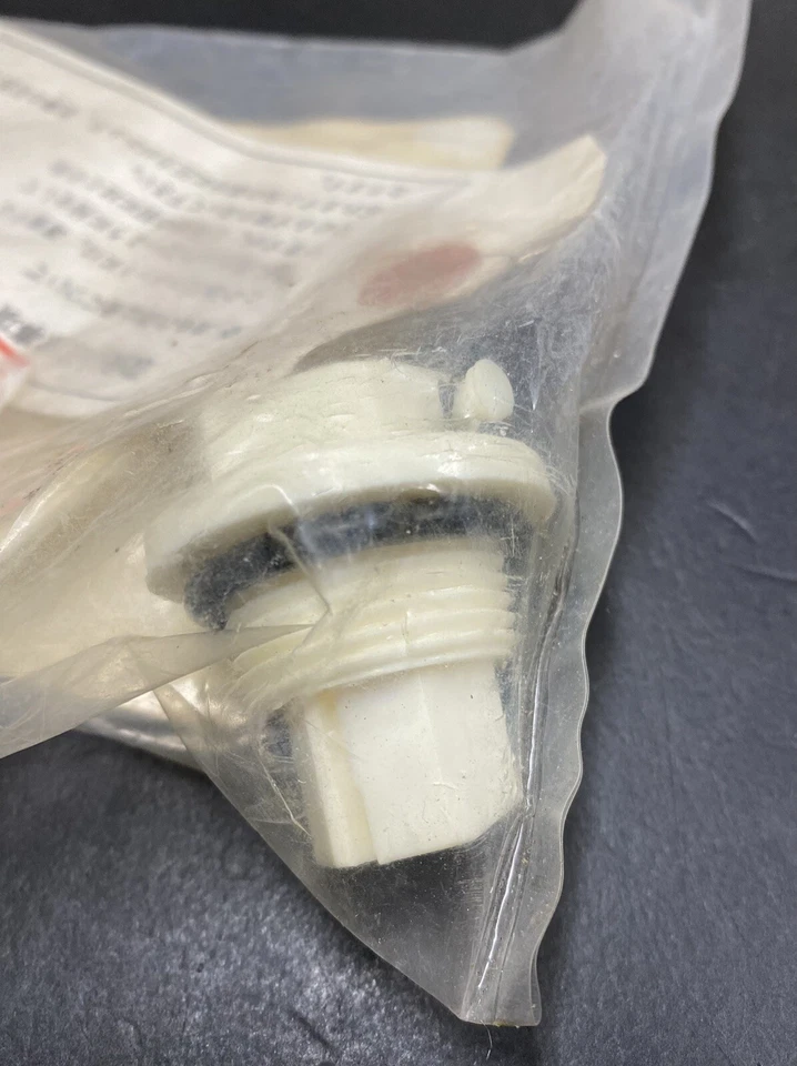 Tapa depósito polipasto Mitsubishi Mighty Mits MB885122 nuevo stock antiguo original OEM Foto 2 de 4