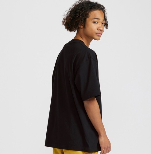 Billie Eilish by Takashi Murakami schwarzes T-Shirt Größe Large Uniqlo - Bild 5 von 5