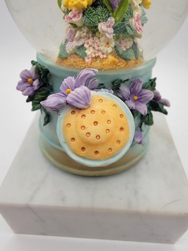 San Francisco Music Box Watering Can w/ Flowers Globe Music Box Unchained Melody - Picture 9 of 14