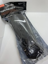 parastinchi calcio nike tiempo park shield sport XL 180-200 CM altezza UOMO