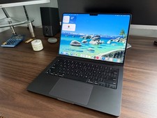 Apple MacBook Pro 14-inch M3 Pro 18GB RAM 512GB SSD Space Black 2023 Excellent