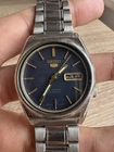 Vintage Seiko 5 Automatic 21 Jewels Japan Blue Dial Men’s Wristwatch 7009-577A