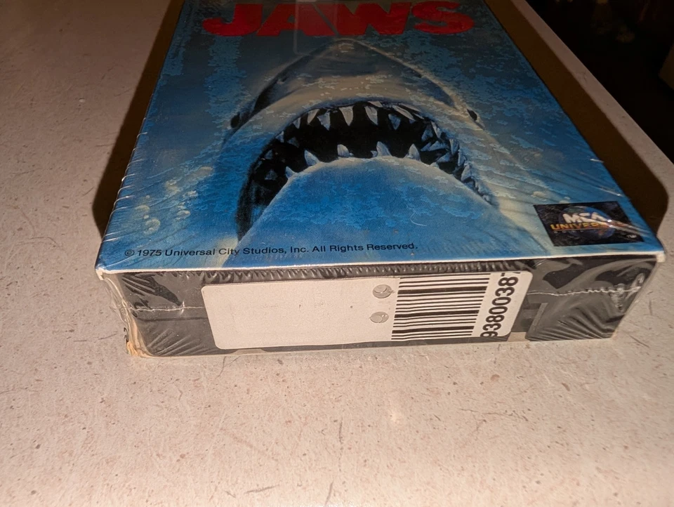 VHS 1975 Jaws 1991 MCA Home Video Original Factory SEALED - Image 2 of 3