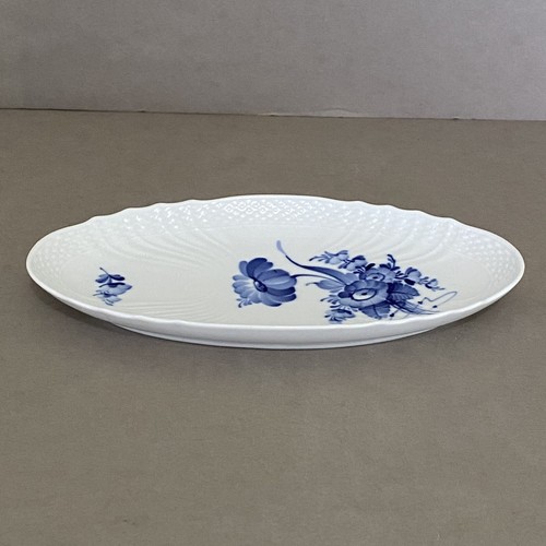 Vintage Royal Copenhagen Dänemark blaue Blumen geflochten 9 3/8 Zoll ovale Gurkenschale - Bild 15 von 15