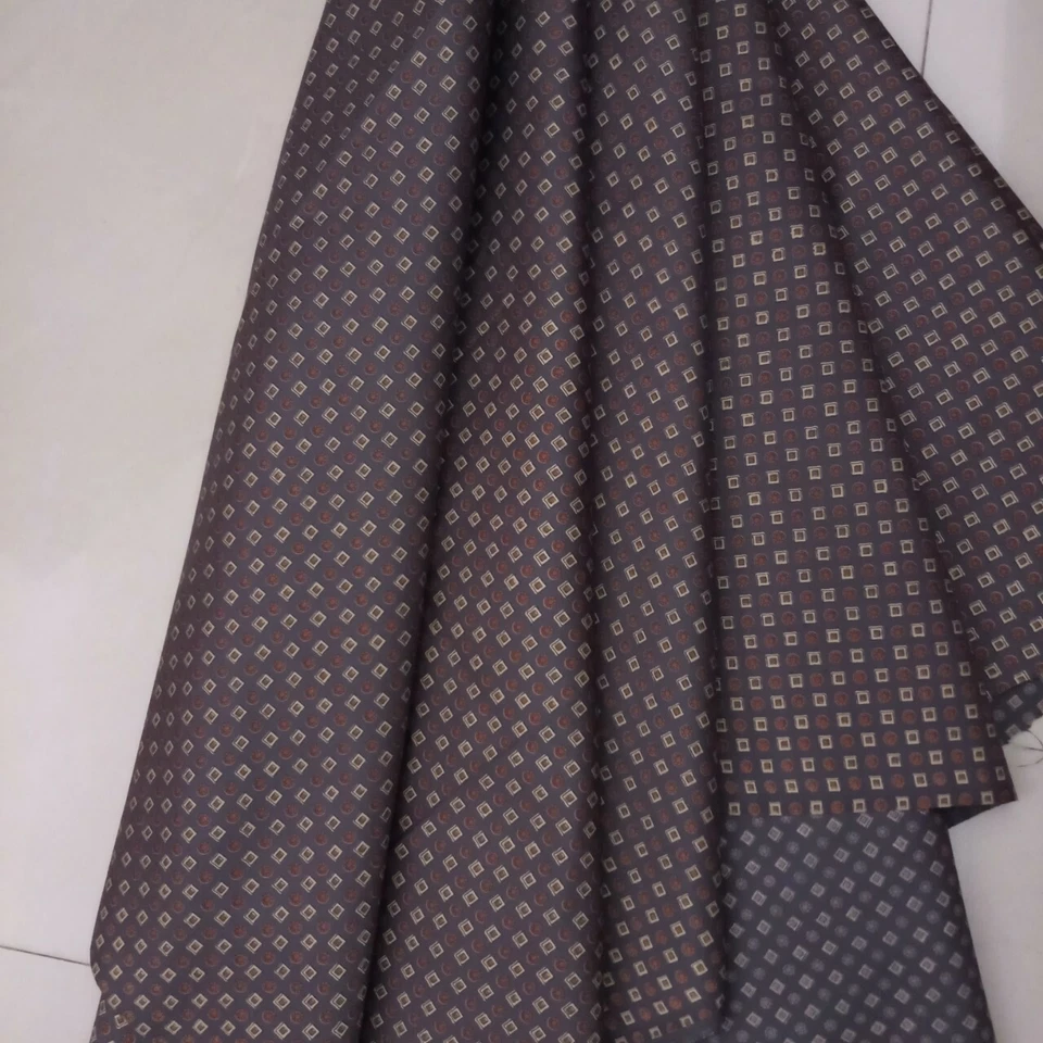 Jim Thompson Thai Silk Cloth Fabric 100%Crafting Gray Square & Dots (2.20 Yards) - Image 3 of 4