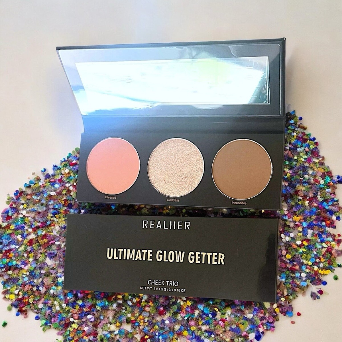 REALHER ULTIMATE GLOW GETTER CHEEK TRIO oz blush highlighter