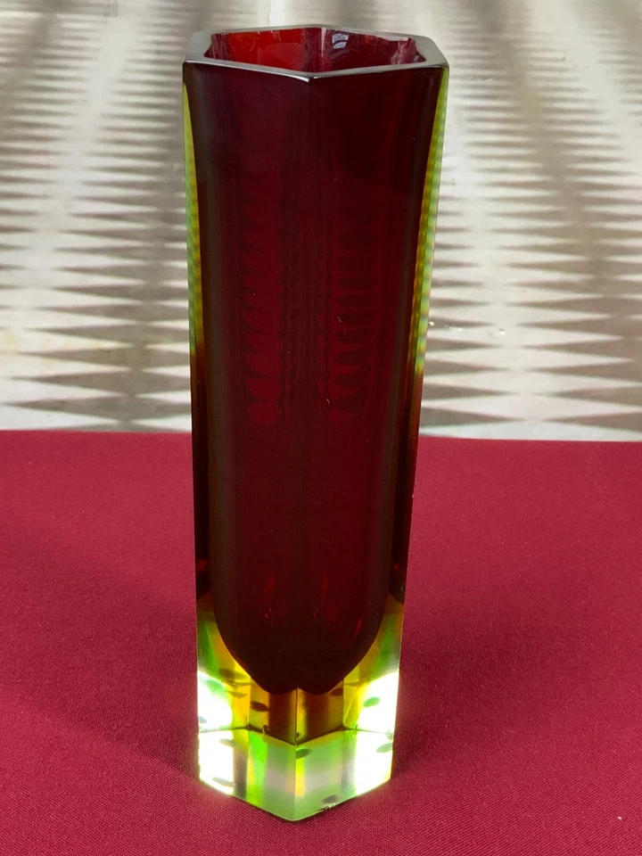 MASSIVE HEXAGONALE VASE AUS GLAS RUBIN ROT 0,8kg 20,5cm HOCH - Bild 4 von 4