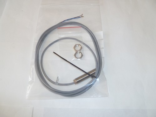 PEPPERL-FUCHS INDUCTIVE PROXIMITY SENSOR 2.00 mm SENSING RANGE NPN 10-30 VDC - Picture 2 of 2