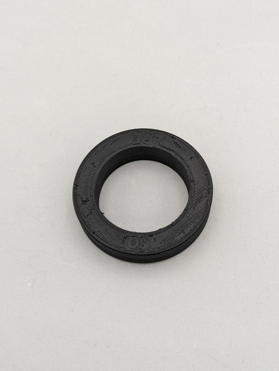 DEREKWILSON SMALLCONSTRUCTED VESSELS最終価格 Fits John Deere 1023E, 1023R, and 1026R - Axle/Hub Seal