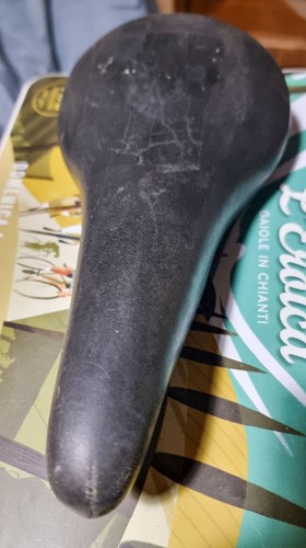 Sella vintage Cinelli UNICATOR Retro nero Leather Racing Bicycle Saddle - Foto 2 di 6