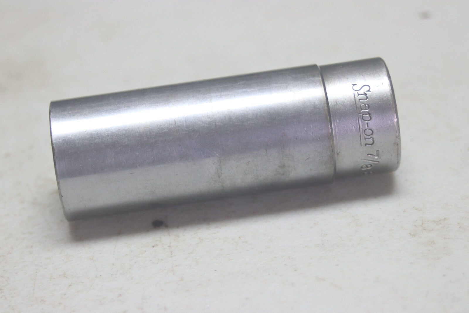 Snap On  SVS281  1/2 Inch Drive 7/8  12 Point Deep Socket