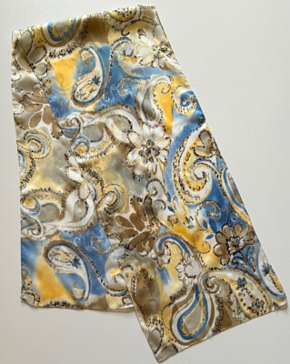 Ein hellblauer und goldener abstrakter Vintage-Damen-Satin-Chiffonschal mit Blumen