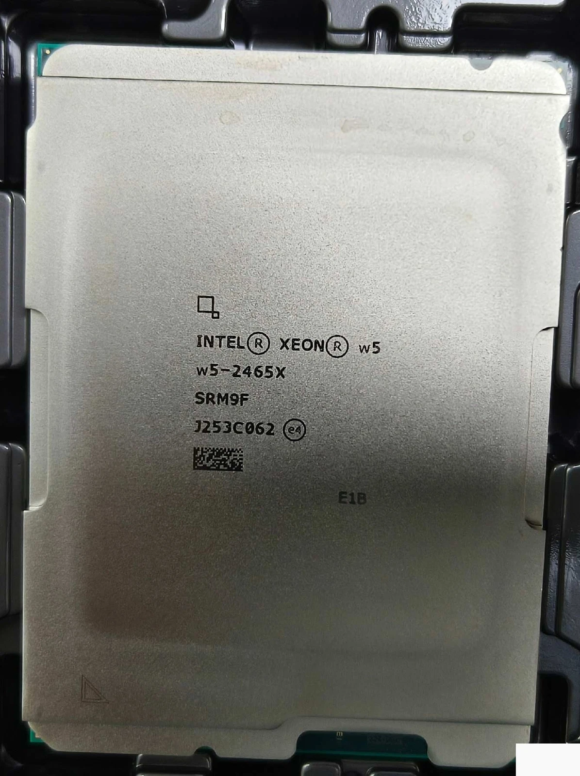 SRFB9 Intel Xeon Silver 4214 Processeur 12-Cœurs 2,20 GHz 16,5 Mo 85 W