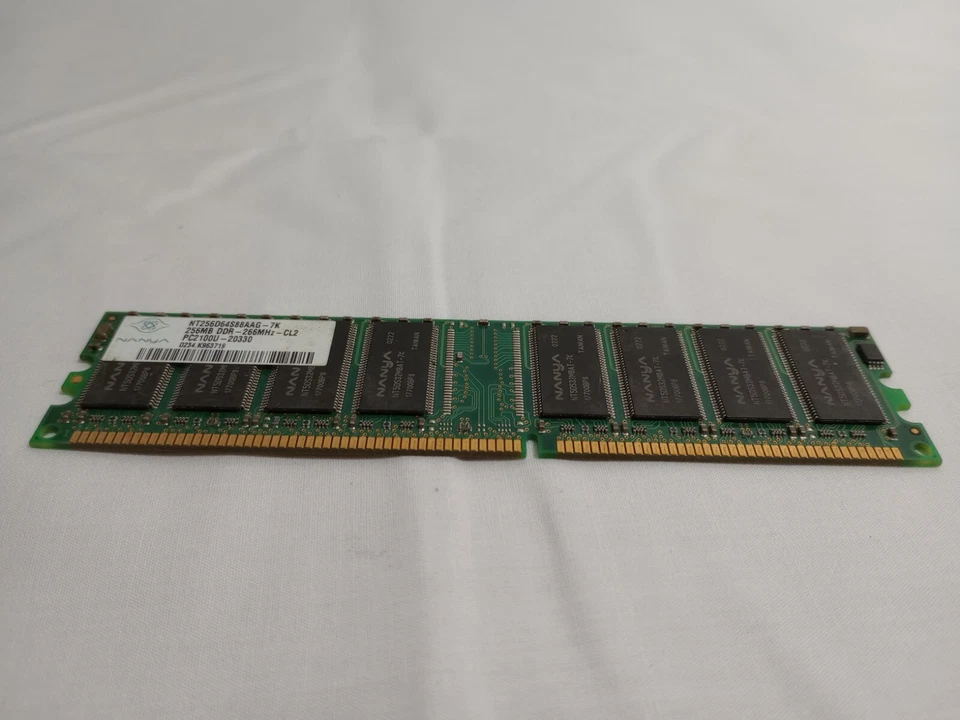 NANYA 256MB DDR DIMM 266MHz - CL2 PC2100U - 20330 - Image 4 of 4