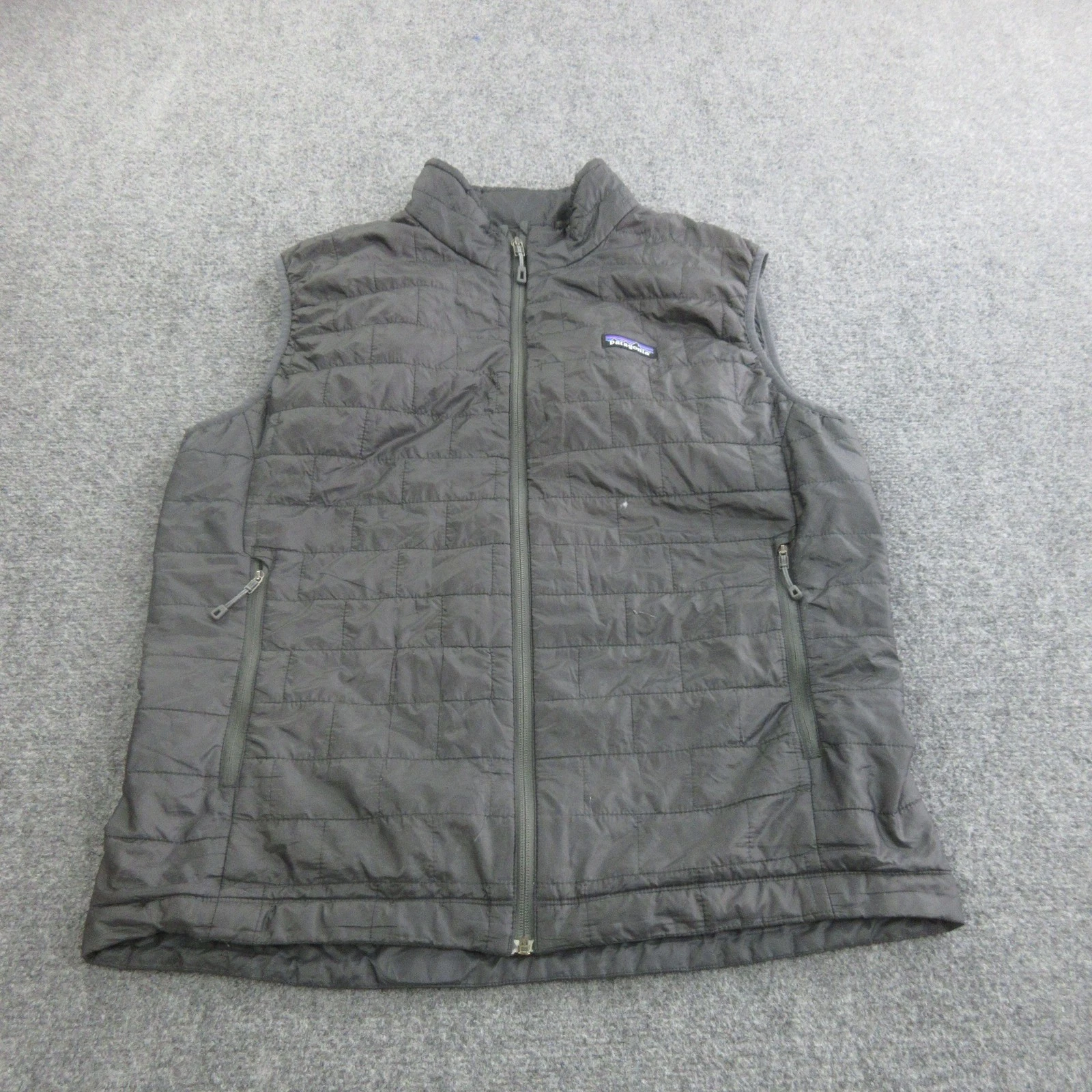 Patagonia Vest Mens Large Gray Nano Puff Puffer Quilted Insulated Full Zip 84242
Opens in a new wind