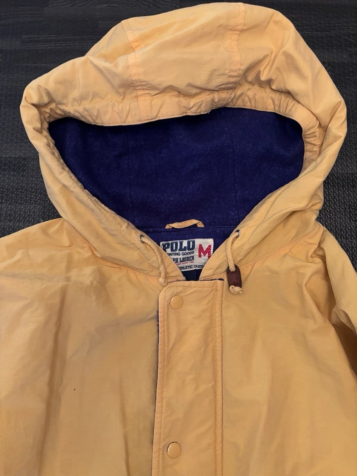 Jaqueta polo masculina vintage anos 90 Ralph Lauren artigos esportivos estádio M amarela 1991 - Imagem 3 de 4