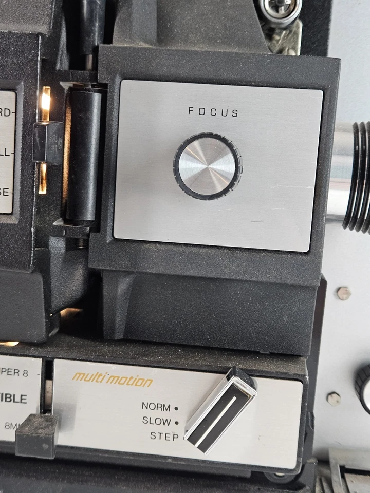 Vtg Bell & Howell Super 8mm Autoload Multi Motion 471A Projector Tested Working  - Image 4 of 4