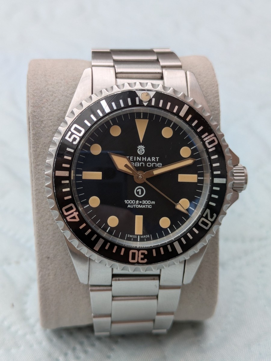 SWISS STEINHART OCEAN VINTAGE MILITARY 300MSTEEL AUTOMATIC DIVERS