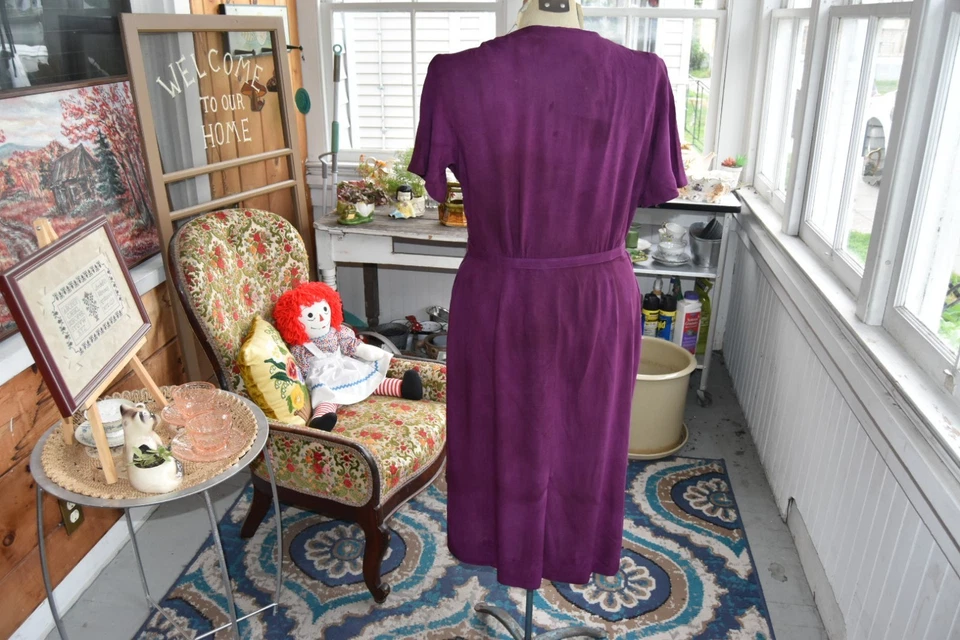 Vintage 1940s John Michaels Dress Hand Dyed Embroidered Closures Purple Large - Image 3 of 4
