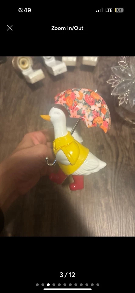 Candelabros y flores de pared Foto 3 de 4