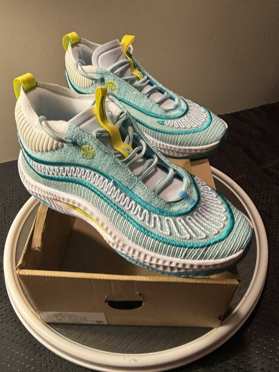 27cm　ナイキ　メンズ バスケットボールシューズ　DV2757　コズミック Nike Cosmic Unity 3 Men's Basketball Shoes DV2757-300 Size