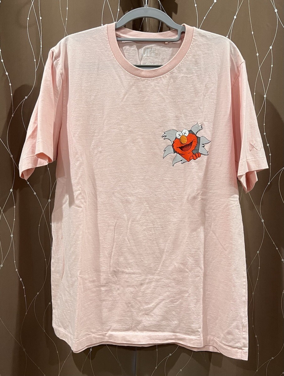UNIQLO x KAWS x Sesame Street Elmo Pink Short Sleeve Graphic T