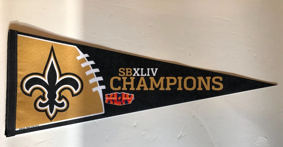 NEW ORLEANS SAINTS SUPER BOWL XLIV CHAMPS NFL FÚTBOL AMERICANO VINTAGE BANDERÍN NUEVO/COMO NUEVO Foto 3 de 3