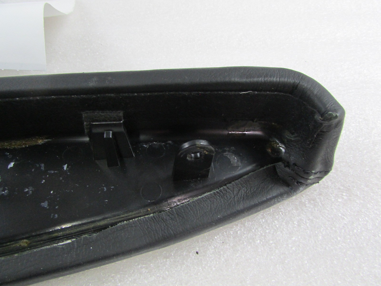 Maserati Quattroporte, RH, Right Arm Rest Door Trim, Black, Used