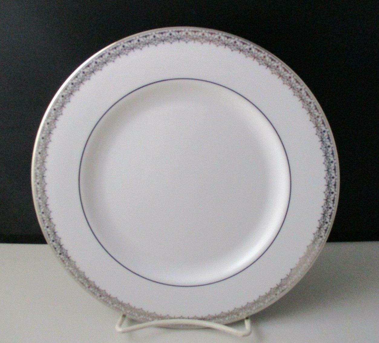 LENOX LACE COUTURE SALAD PLATE - 8 1/4" - 0702I