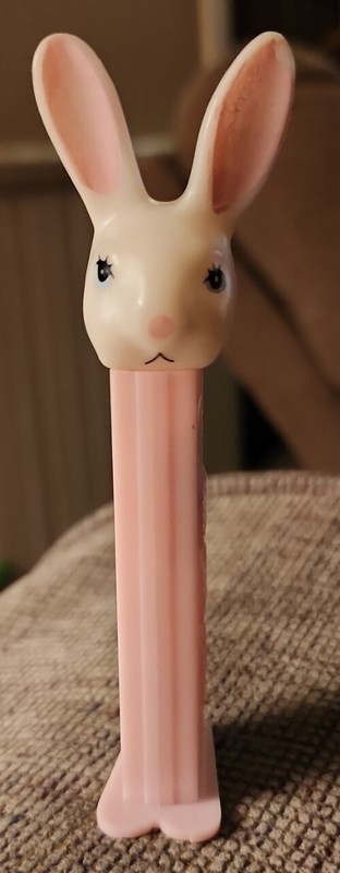 VTG PEZ The Easter Bunny Rabbit Candy Dispenser Slovenia Pink Stem with Feet Toy