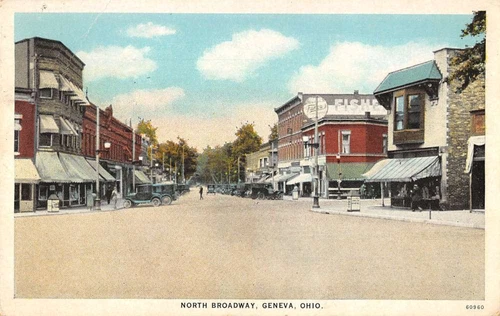 Geneva Ohio North Broadway Street View Antique Postcard K28147