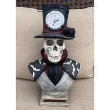 Halloween Resin Statue Clock Skeleton Bust Mantle Piece Center Piece Decor 19”