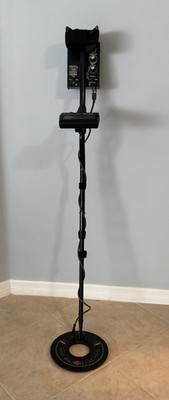 White's Electronics MXT Tracker E-Series Metal Detector W/headphones Pinpointer
