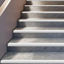 Krawędzie schodów Profil krawędzi schodów Profil schodów Kątownik schodów Szyna Kształt L 5m