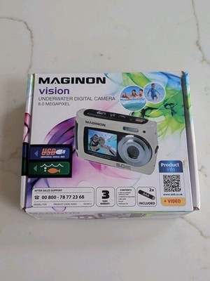 Maginon Vision 8MP Underwater Digital Camera with Dual Screens for Selfies.