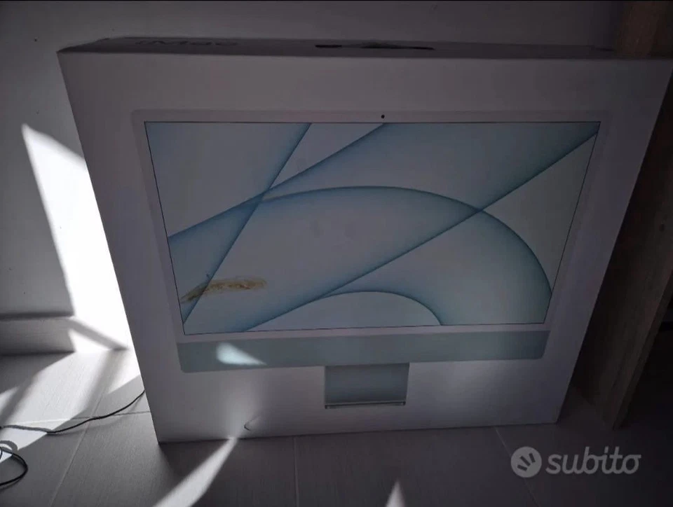 Apple iMac 24" (256GB SSD, Apple M1, 3,20GHz, 8GB, GPU 8‑core) Verde - MGPH3T/A - Immagine 3 di 4