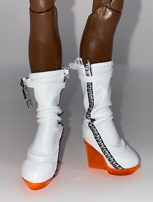 Rainbow High Michelle St Charles Doll Outfit Shoes White Faux Leather Boots